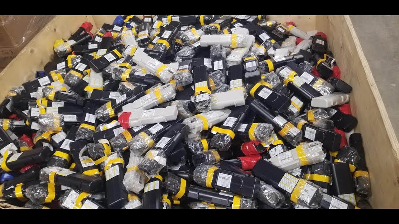 Extracting 18650 cells out of $3.40 Modem Lithium Batteries