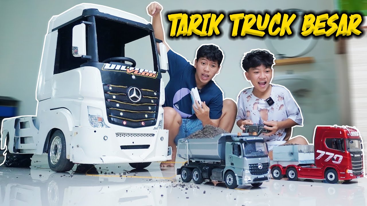 TARIK TRUK BESAR‼️😱 KUAT GAK YA 2 RC TRUCK ARROCS DAN SCANIA TARIK TRUK AKI BESAR??