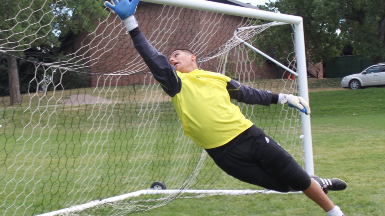 Goalkeeper training: agility and reaction Drills