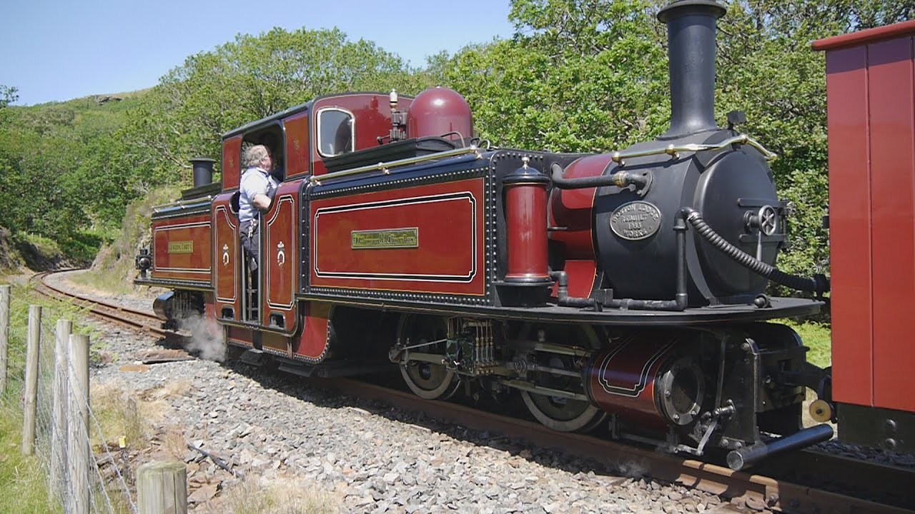 Ffestiniog Preserved Narrow Gauge Railway - Mountain Prince Service At Ddaullt Station & Spiral