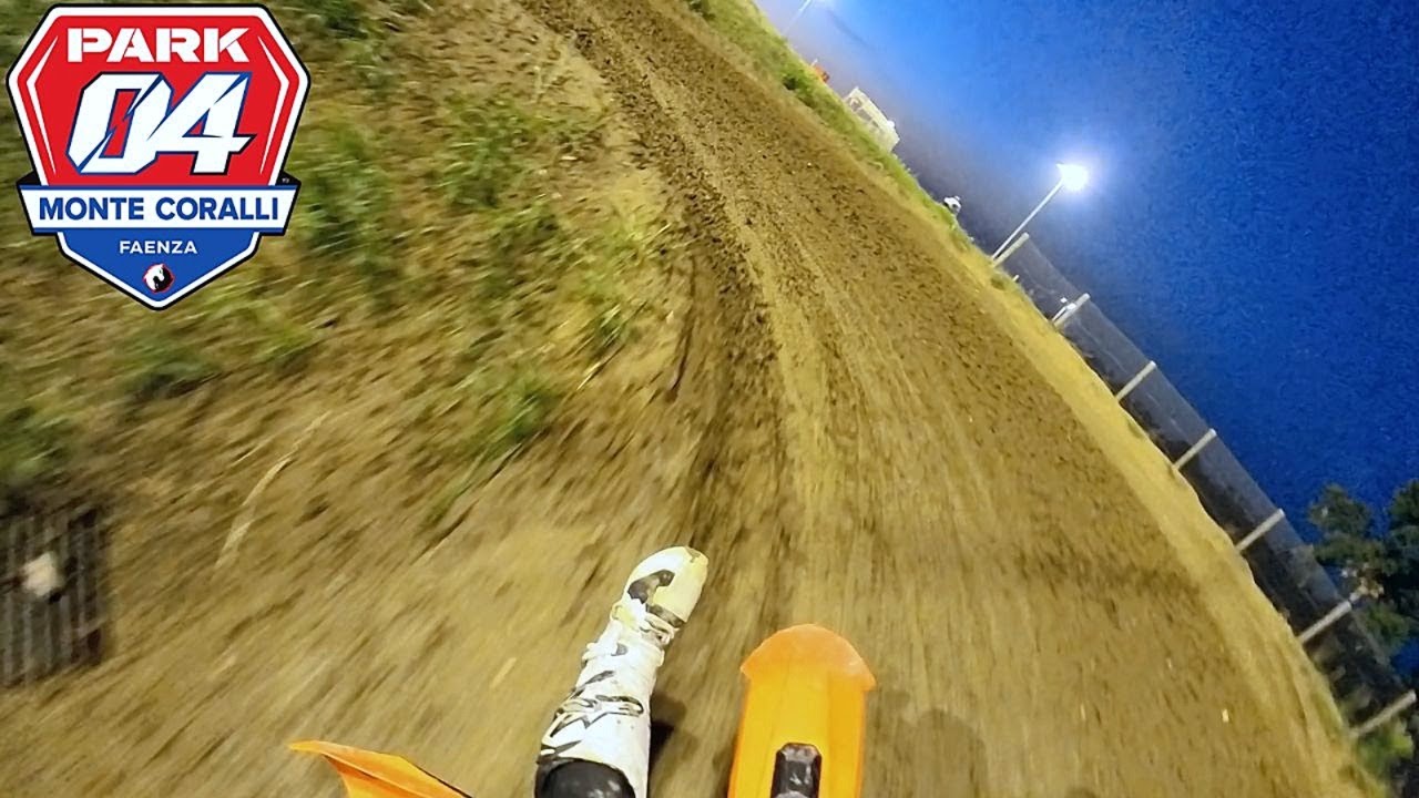 RAW LAPS 04 Park by Night