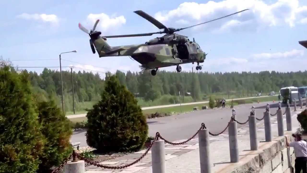 NH90 Helikopteri laskeutuu Kivikeskuksen pihalle 3.6.2013