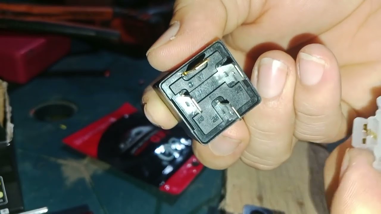 Como instalar faros auxiliares/ exploradoras bicolor carro o moto