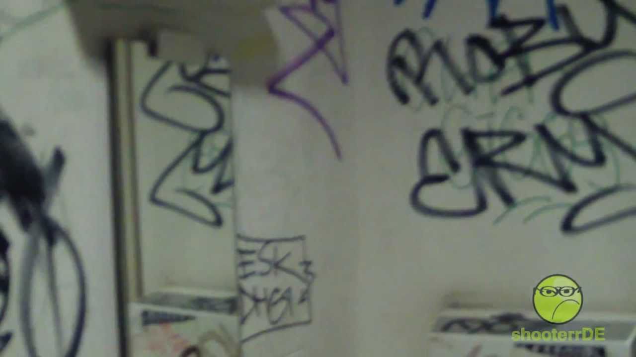 CRAZY toilet WC in Berlin with EXTREME GRAFFITI / TAGS / STREET ART
