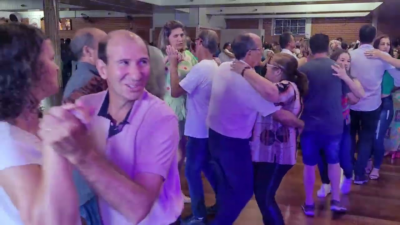 Vem Dançar com Valmir Pasa No Bailão