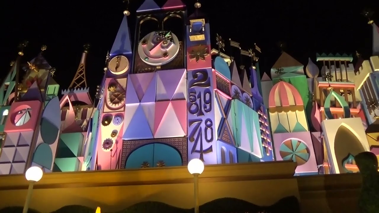 東京ディズニーランド　イッツアスモールワールドからくり時計　（夜編）