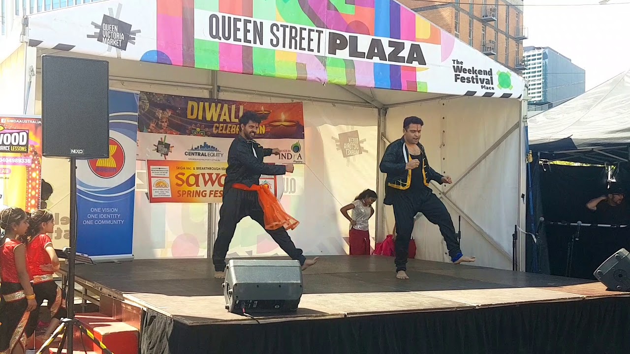 Deva Sree Ganesha by Rhythm Squad in Sawan Multicultural Spring  Fest 17 @ Melbourne CBD 3000