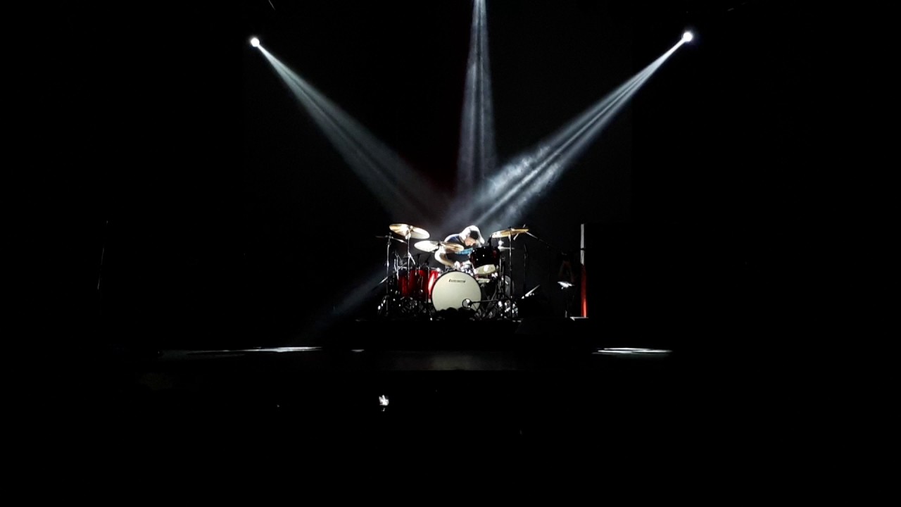 Catriel Ciavarella ( tremendo sólo de batería )  divididos gran rex 4 de agosto de 2017(5)