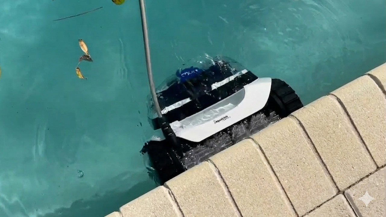 Effortless Pool Cleaning - Polaris PCX 868