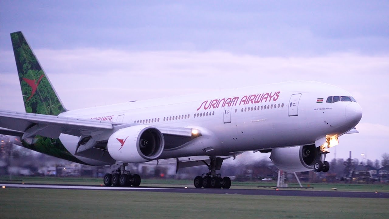 (4K) SURINAM AIRWAYS BOEING 777-212 (SLM) PZ-TCU DUSK LANDING