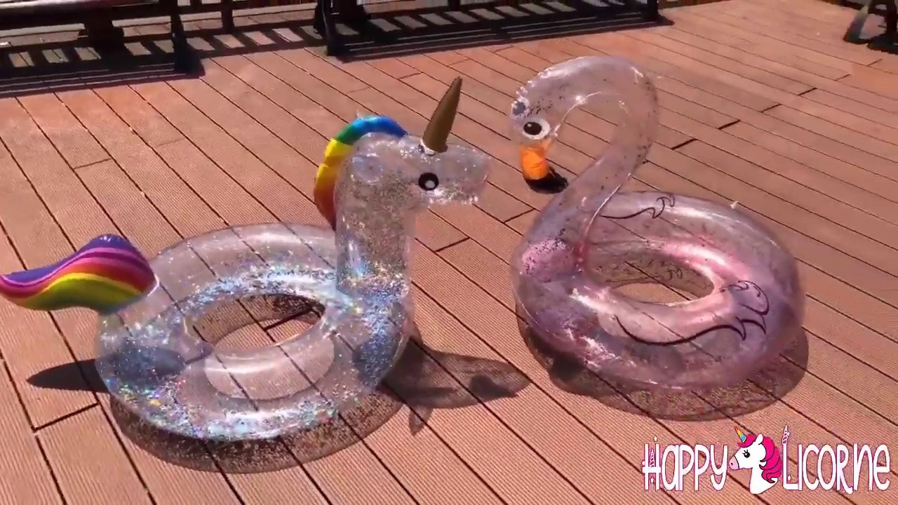 Bou&eacute;e Licorne De Baignade