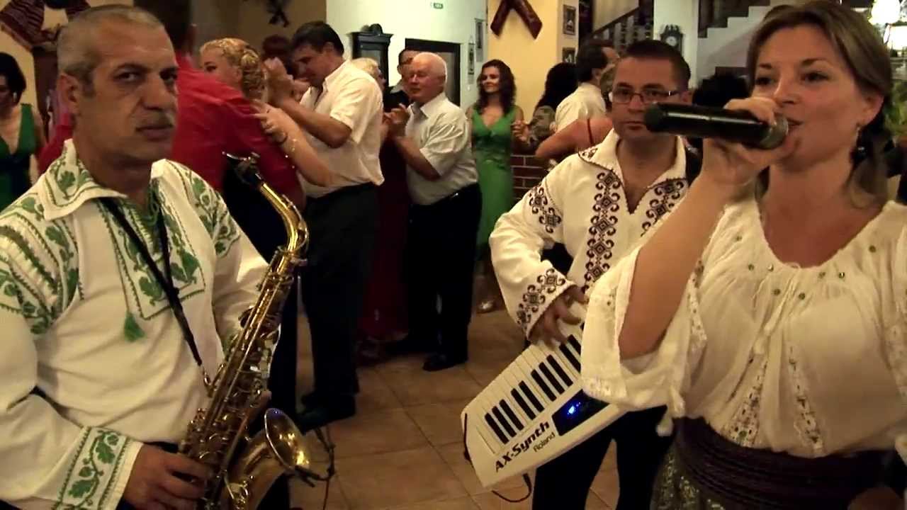 Formatia Distinct din Comanesti-0744963907-nunta la Soimul