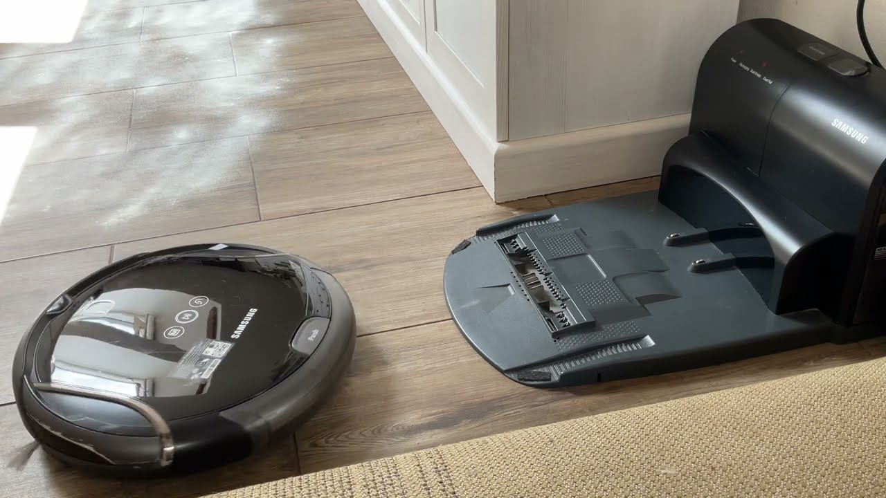 Samsung Navibot S Flour Test + Self-Emptying
