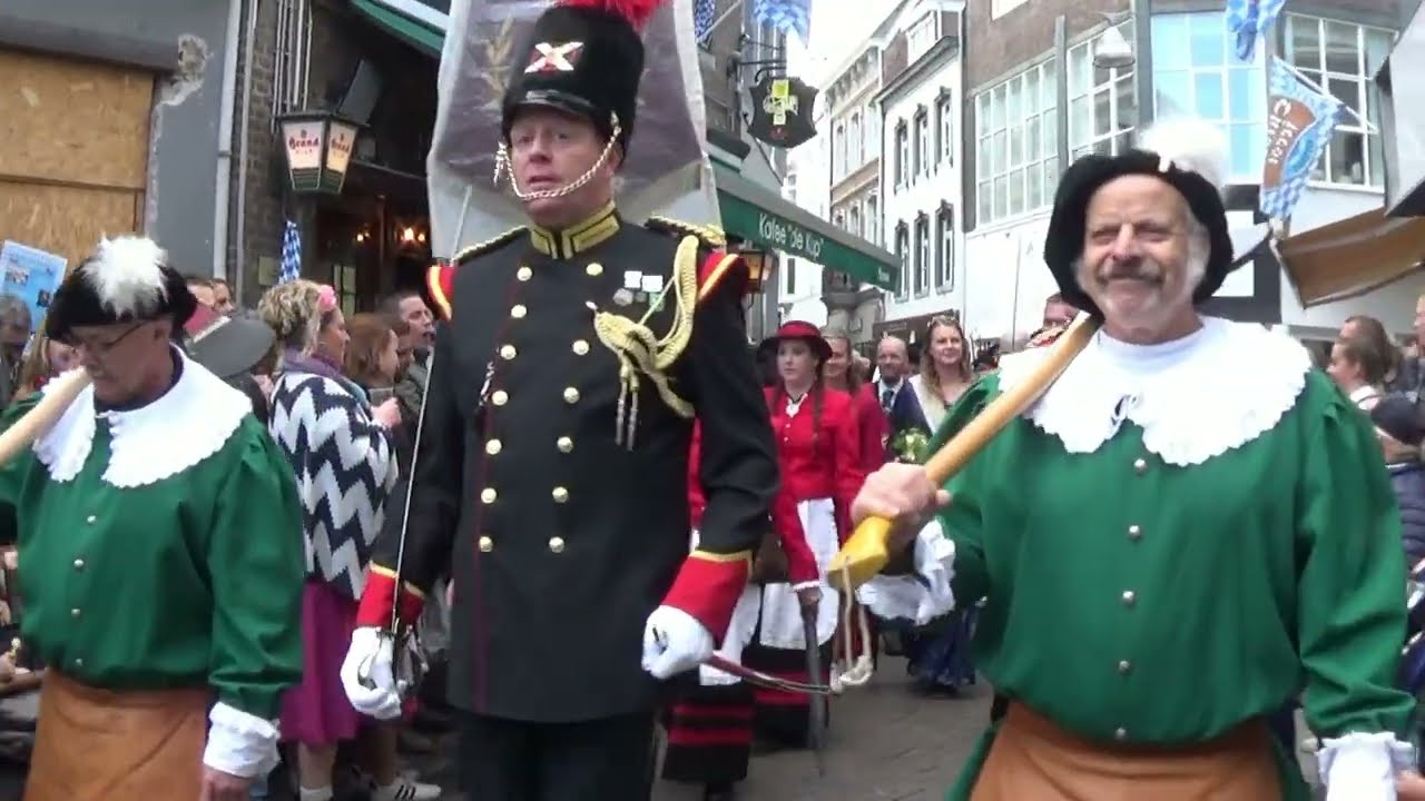 Schutterijen- en Gildenoptocht Oktoberfeest Sittard