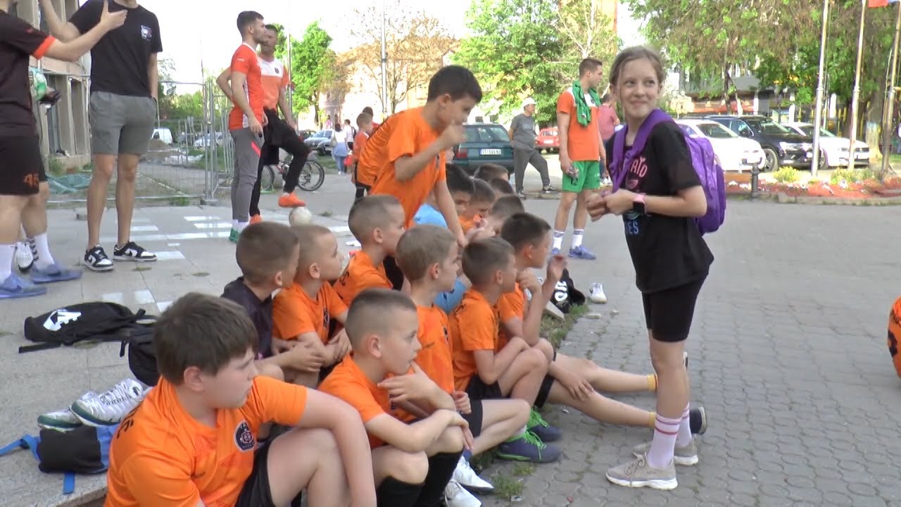 23 04 2025 Promocija fudbala i humanosti u centru Vrbasa
