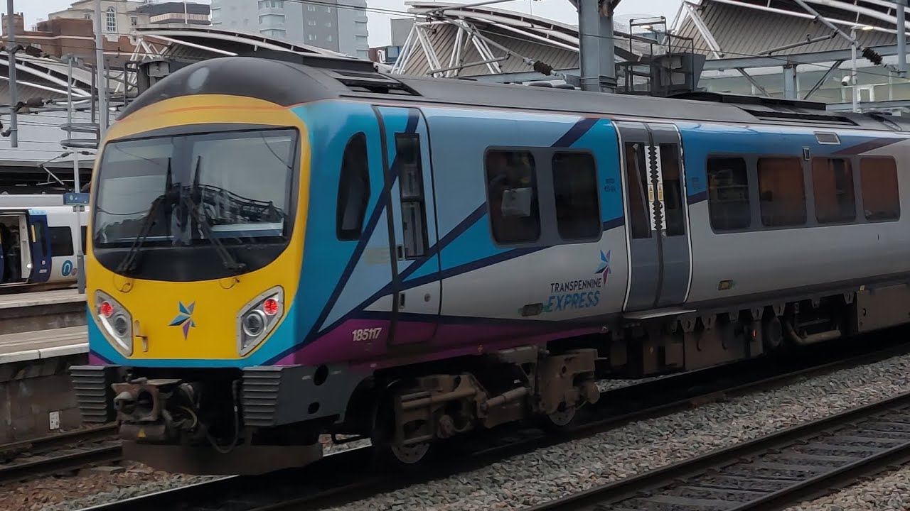 Trains at Leeds 29.02.2024 (including a freight and an intercity 225)