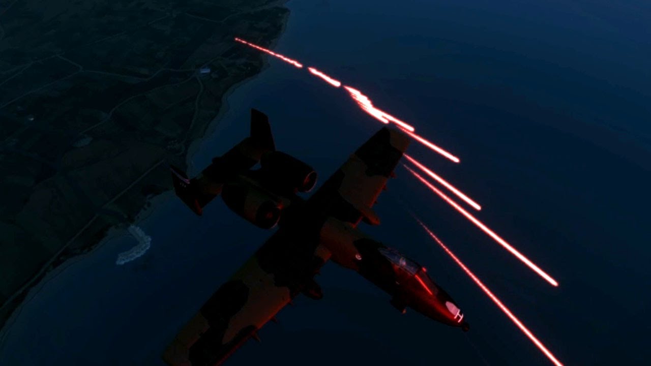 A-10がPhalanx ファランクスから攻撃を受ける様子
