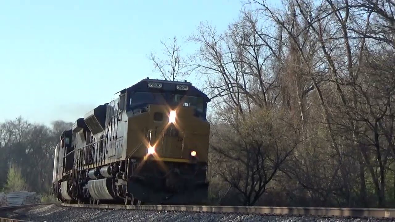 CSX ST70AH 8906 w/ Nice K5LA Leads Manifest Q582-21 on 3/26/22