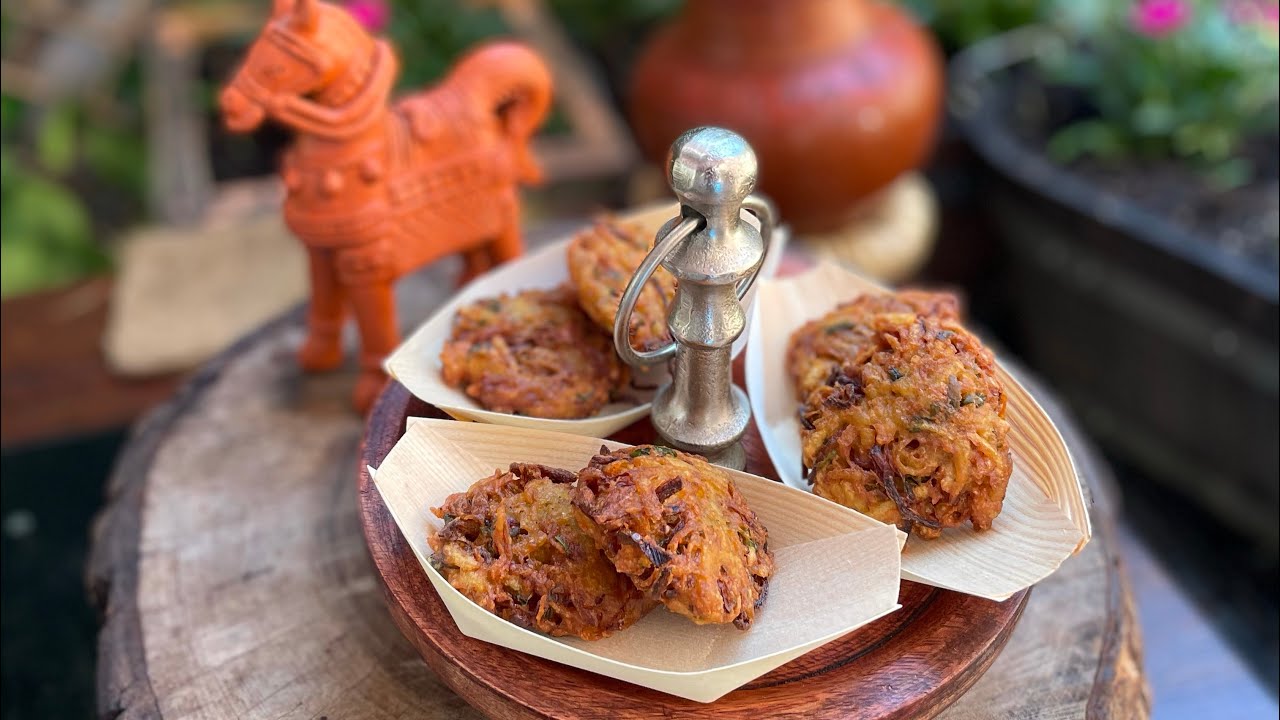 Potato Onion Bhajia | Just 2 Potatoes & 1 Onion for this tea kadai snack.