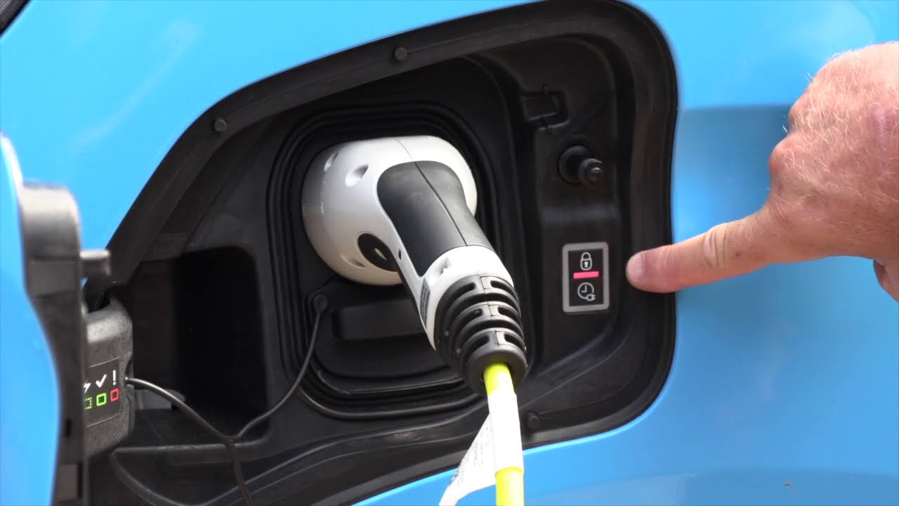 Vivaro Training Video - 3 - Charging