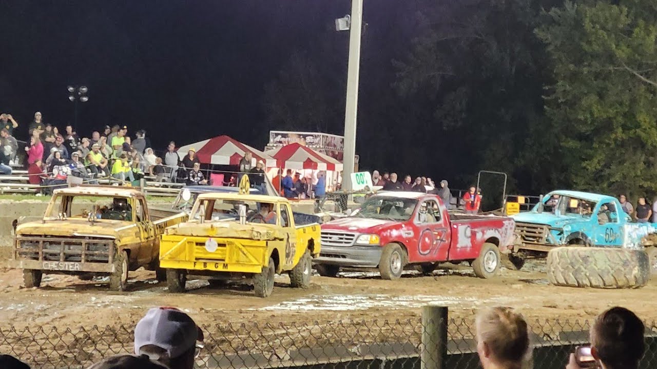 Figure 8 Rough Truck Race Delaware County Fair Ohio - September 24 2021