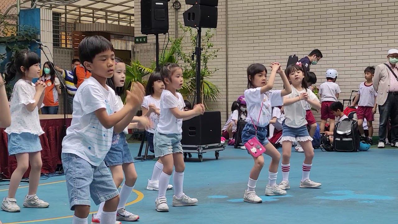 母親節成果演出(1.2年級)－你笑起來真好看