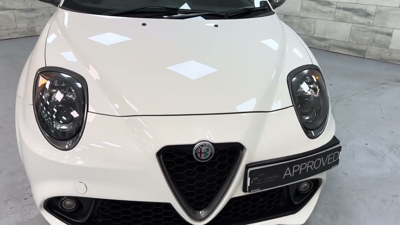 В автосалоне R U Cars в Лафборо продается Alfa Romeo Mito 1.4 Tb 170 Veloce TCT 2017 года выпуска.