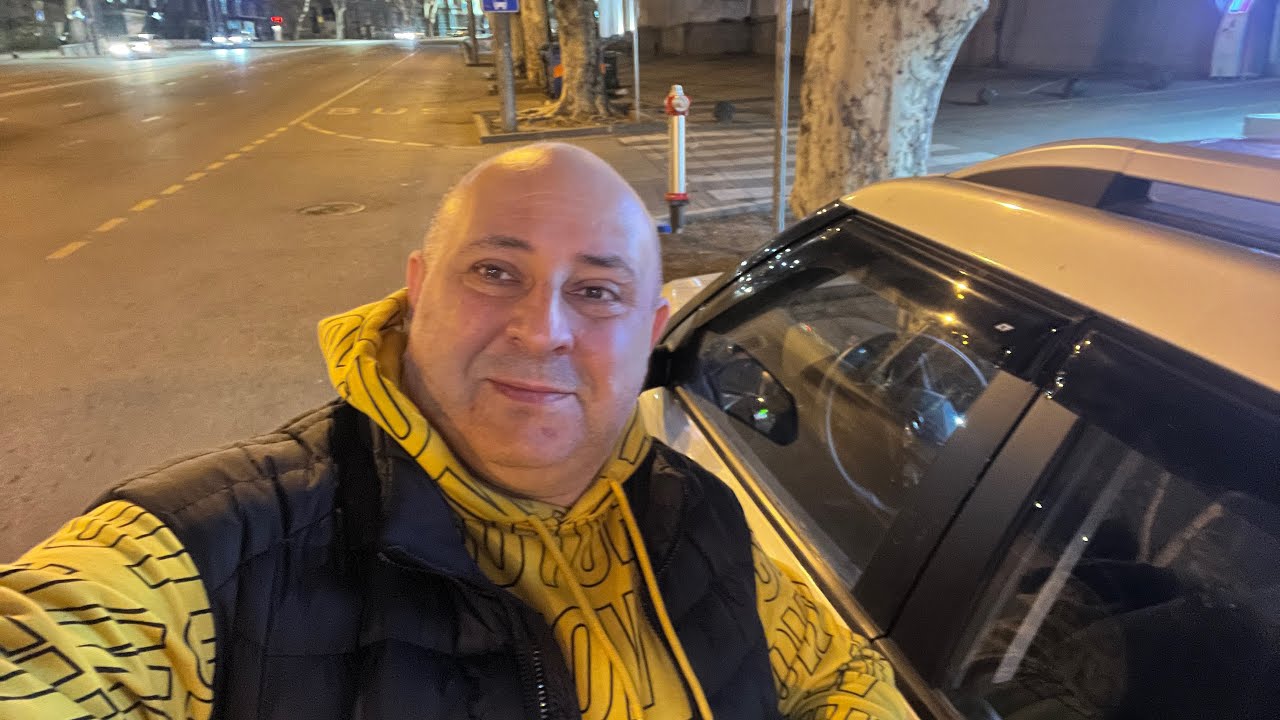 Тбилиси. С улицы Телавской в Абанотубани, по Руставели на проспект Костава. Поздний маршрут.