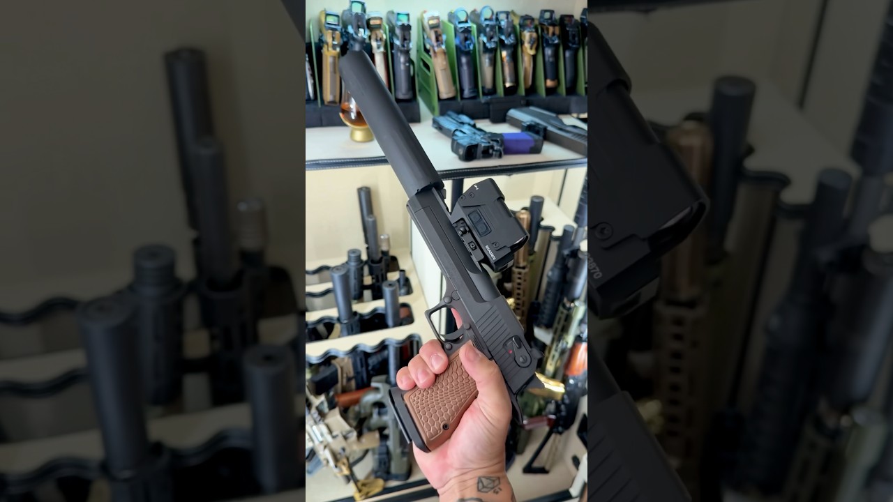 Глушитель DE 50 просто безумие!! #глушитель #silencer #deserteagle #DE50 #глушитель #frenchbulldog
