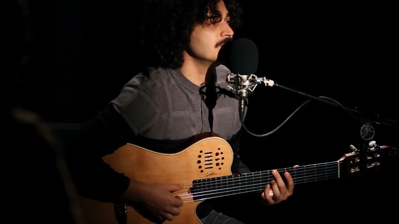 اون و من، شاعر: نوید اربابیان
