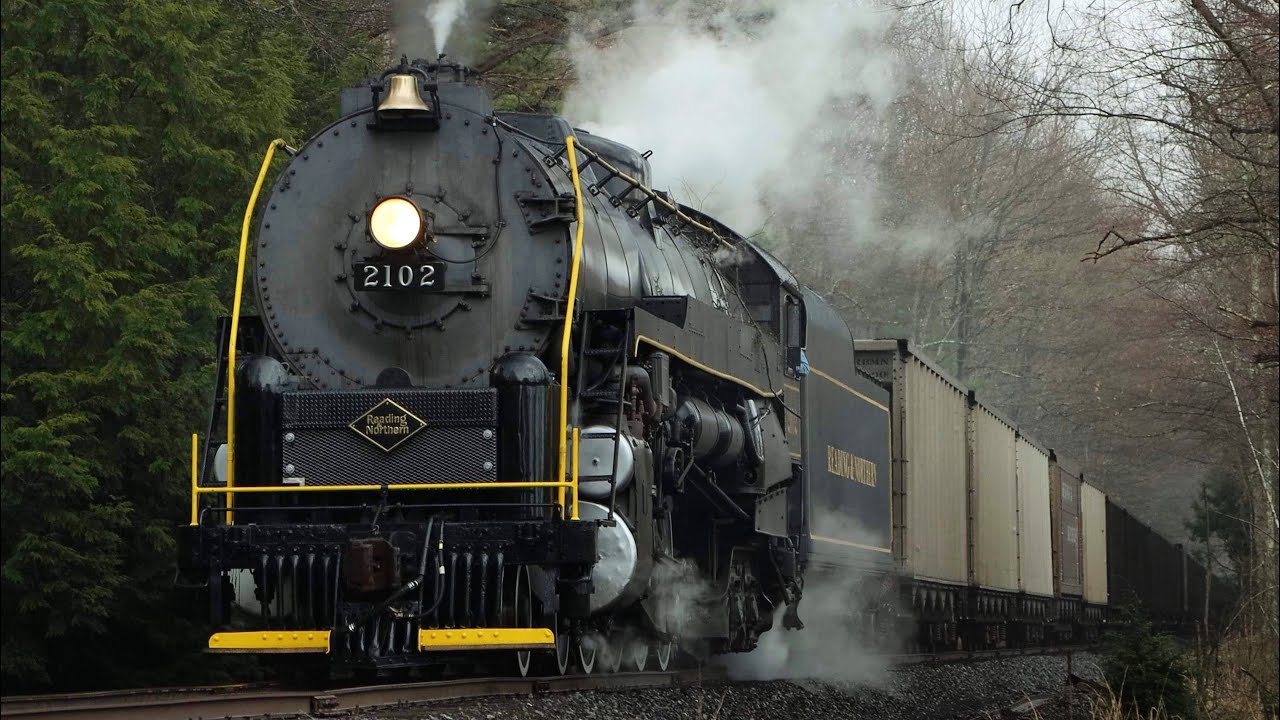 Reading & Northern 2102: The Triumphant Return of the T-Hog (4K)