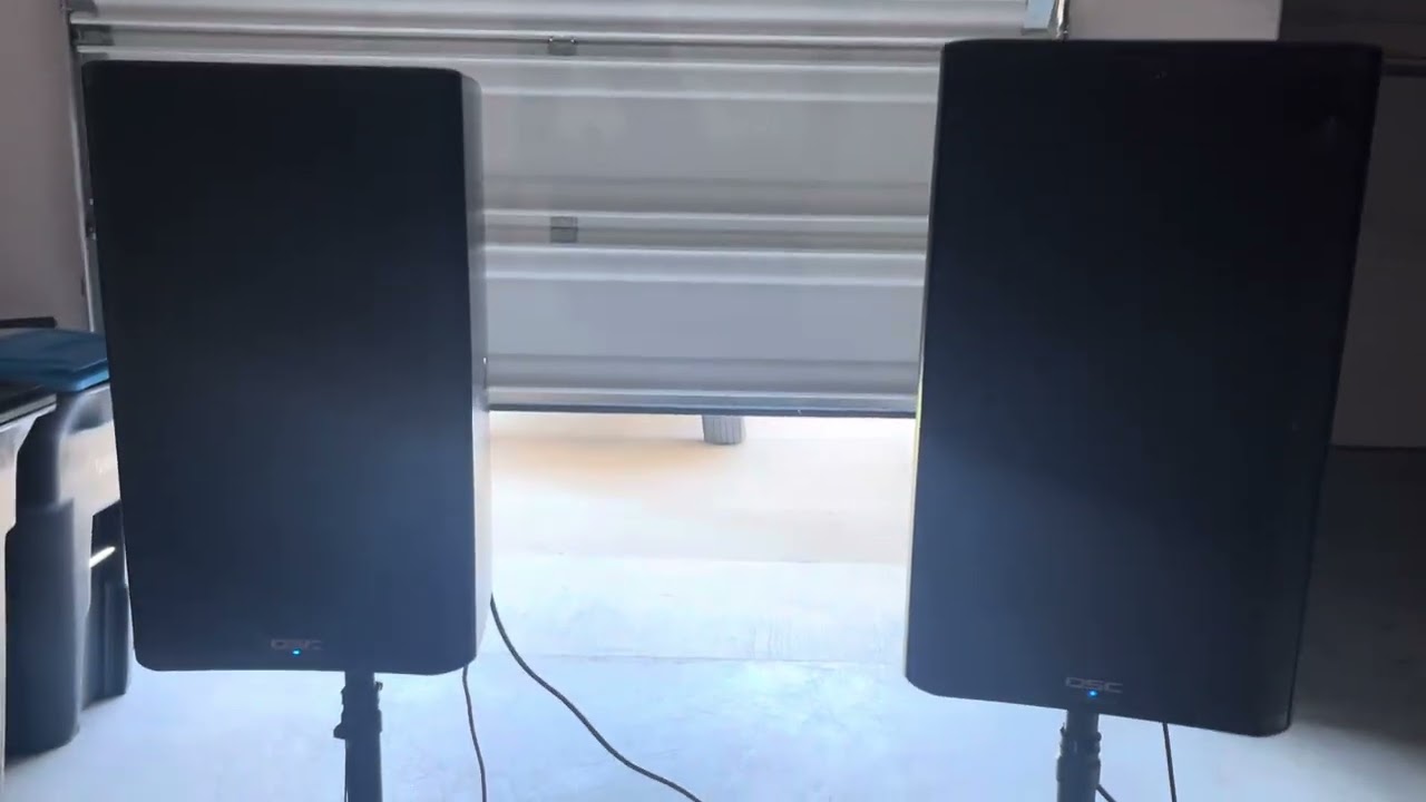 2 QSC K12.2 powered loudspeakers