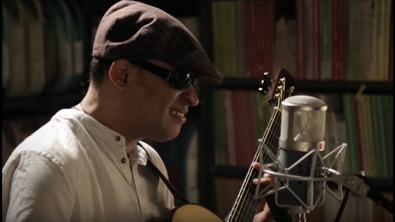 Raul Midon - Sunshine (I Can Fly) - 2/4/2016 - Paste Studios, New York, NY