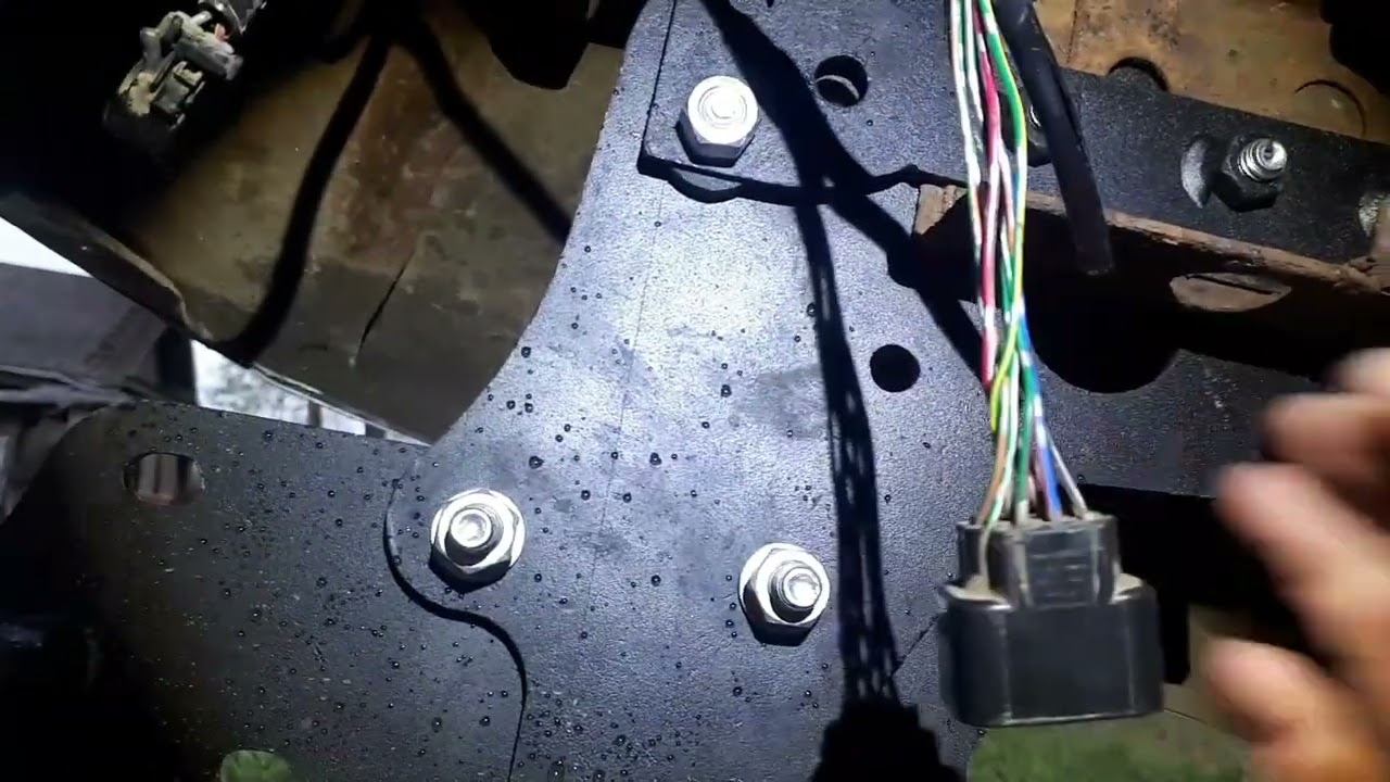 как подключить розетку фаркопа митцубиси л 200