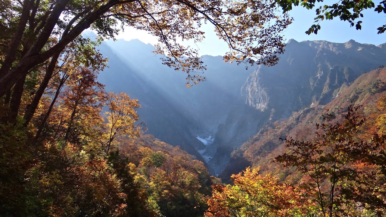 TRULY AMAZING JAPAN AUTUMN in Tanigawadake (谷川岳の紅葉)