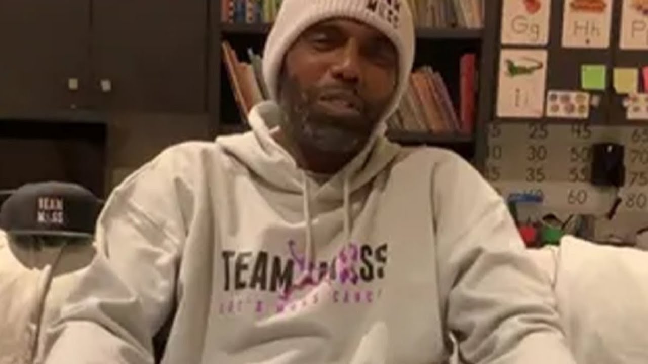 Randy Moss reveals he has bile duct cancer