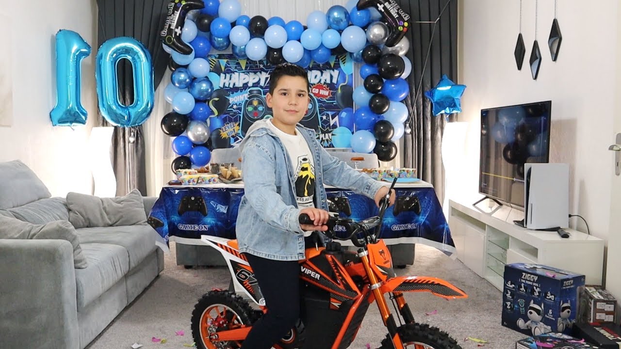عيد ميلاد تيم ! فاجأناه بهدية أحلامو ! زين وتيم وغزل Happy birthday 😍😍
