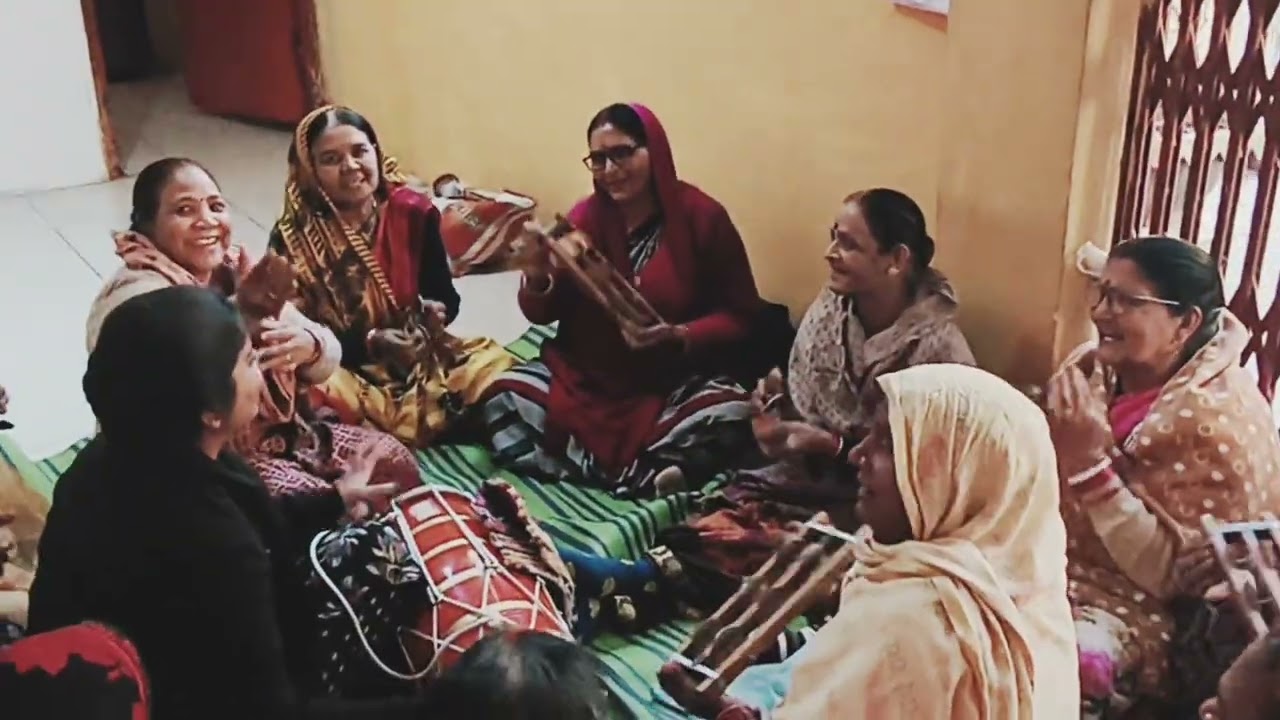हम आए गए तेरी काशी में विश्वनाथ का दर्शन कर लेंगे #bhakti #mhilasangeet #sanatandharma #viralvideo 