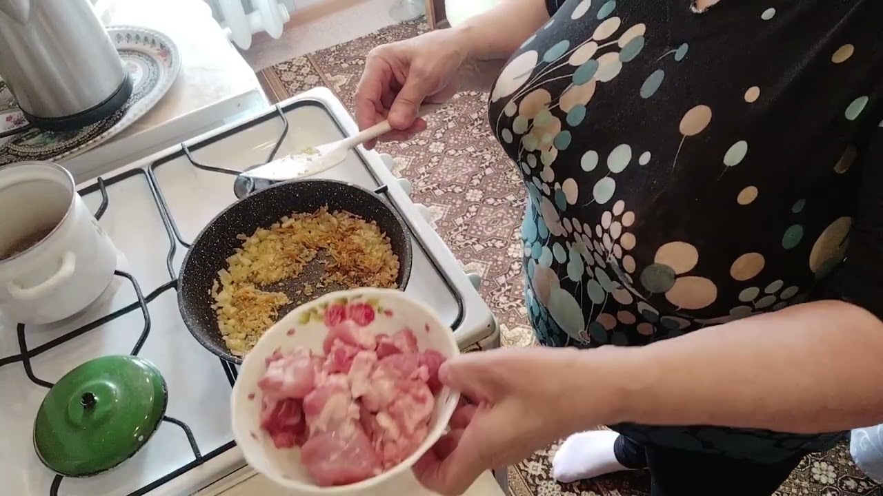 Быстрый плов на сковороде.