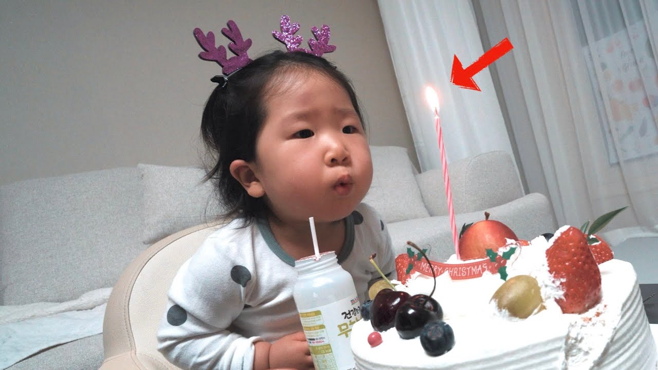 (딸바보 가족시트콤)처음 촛불을 꺼 본 아기ㅣ늦은 크리스마스트리 만들기ㅣ육아브이로그