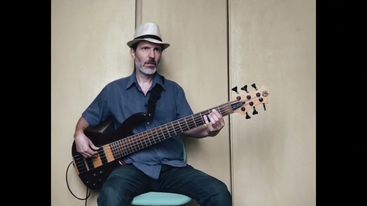 Marvin Gaye - Ain't That Peculiar (Bass Cover)