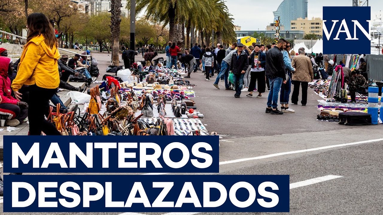 'TOP MANTA': del Monumento a Colón al Paseo Joan de Borbó
