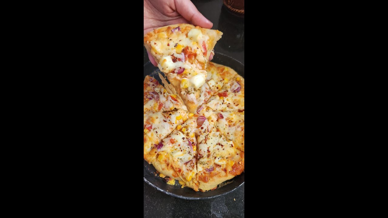 Whole Wheat Veg Pizza Recipe | Atte ka pizza kaise banta  |डोमिनोज़ जैसा वेज पिज़्ज़ा कैसे बनाते है |