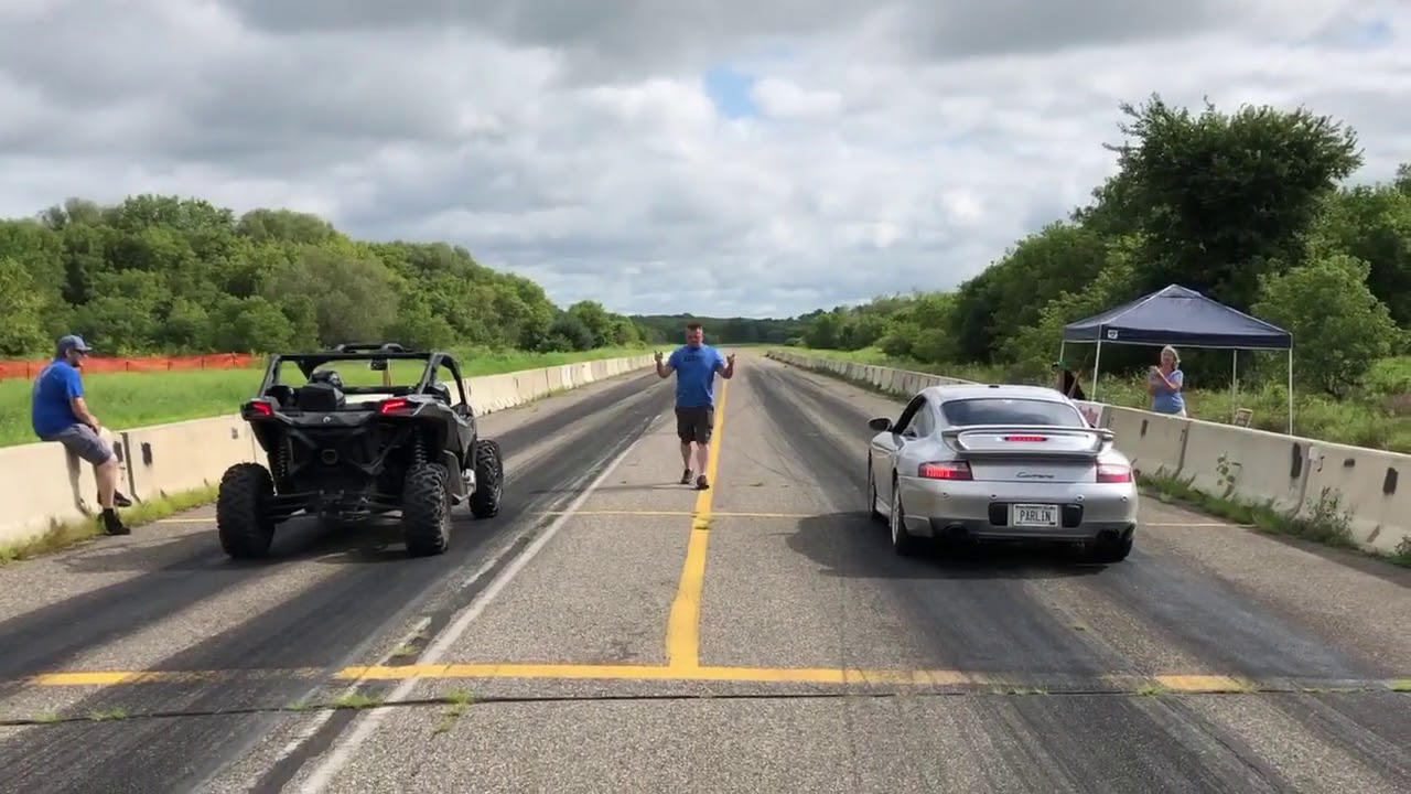 MAVERICK X3 TURBO R VS PORSCHE DRAG RACE