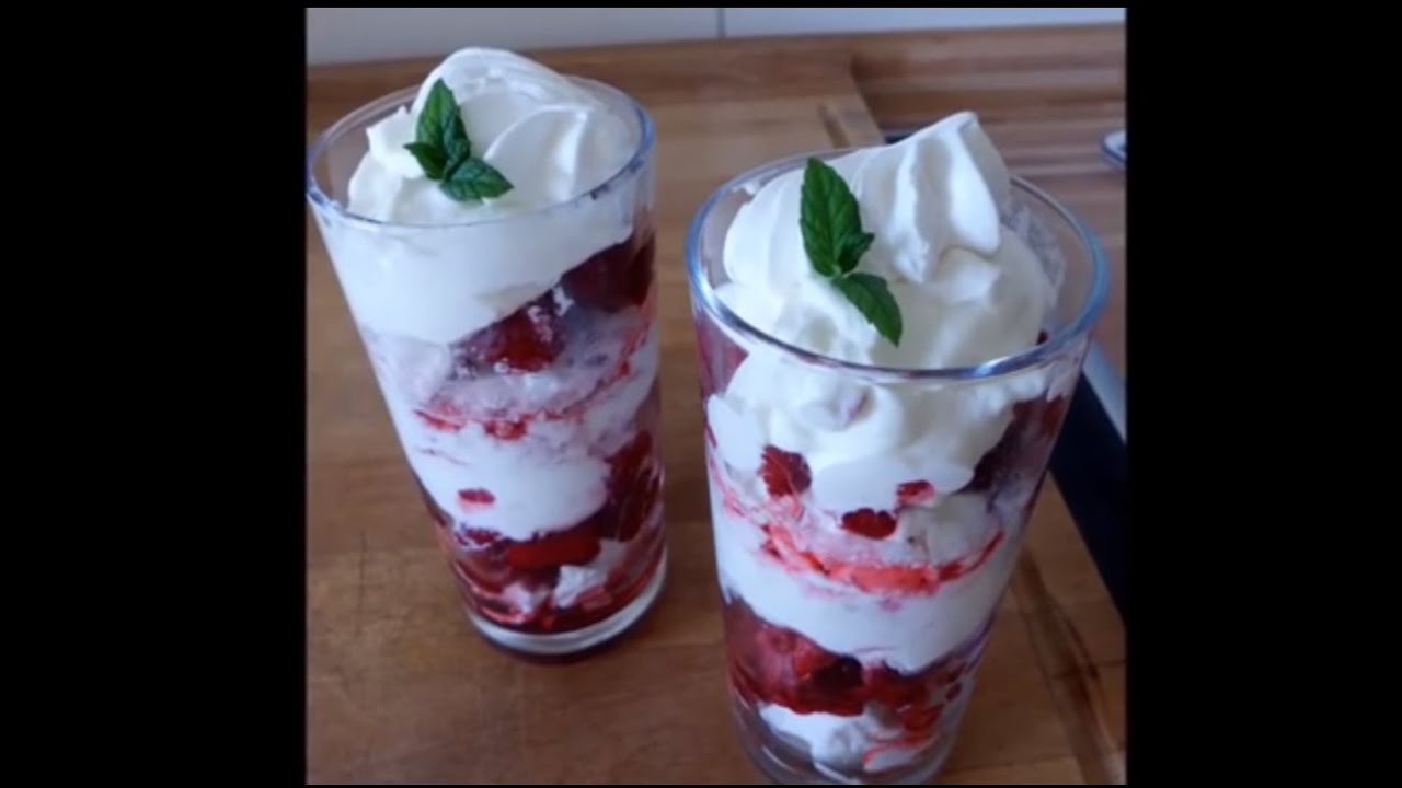 Himbeer-Sahne-Baiser-Dessert / Die rote Inge / Sallys Welt