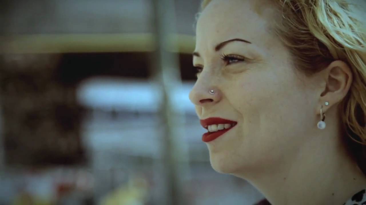 Anneke van Giersbergen,  Sunny Side Up - video by www.le-hiboo.com