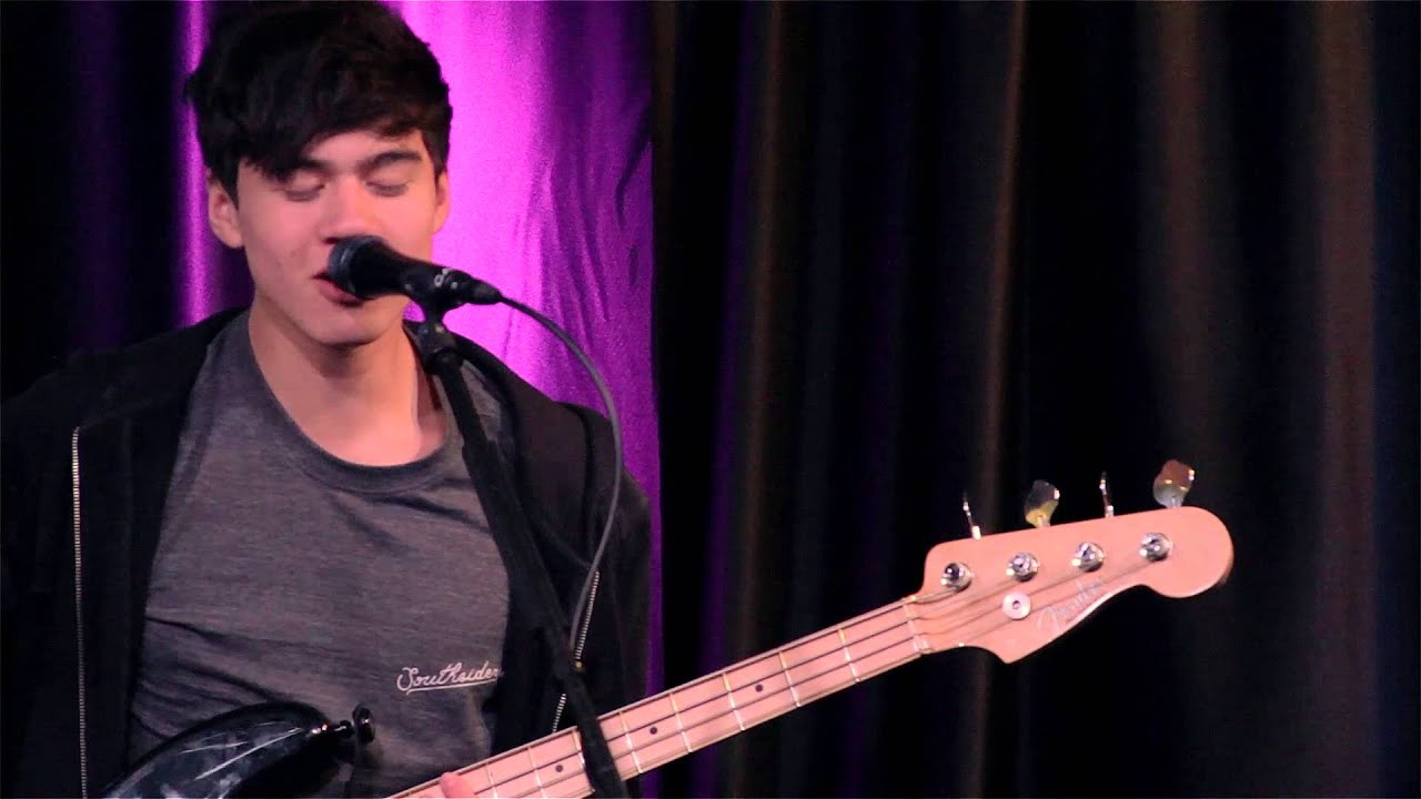 5SOS Performs Acoustic Version Of 