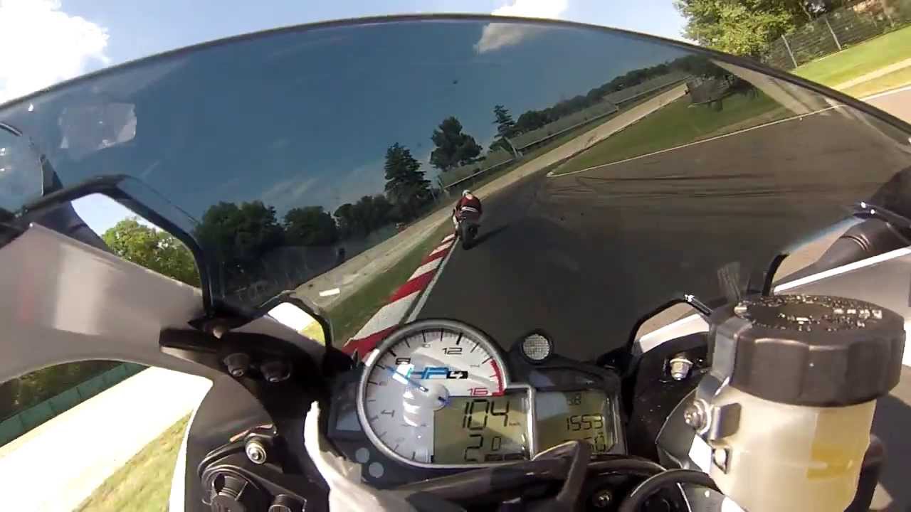 BMW S1000 RR HP4, Stock e Superbike ad Imola