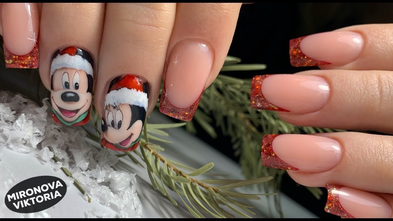 Красный блестящий выкладной френч. Micky Mouse. Новогодний маникюр 2020. Миронова Виктория.