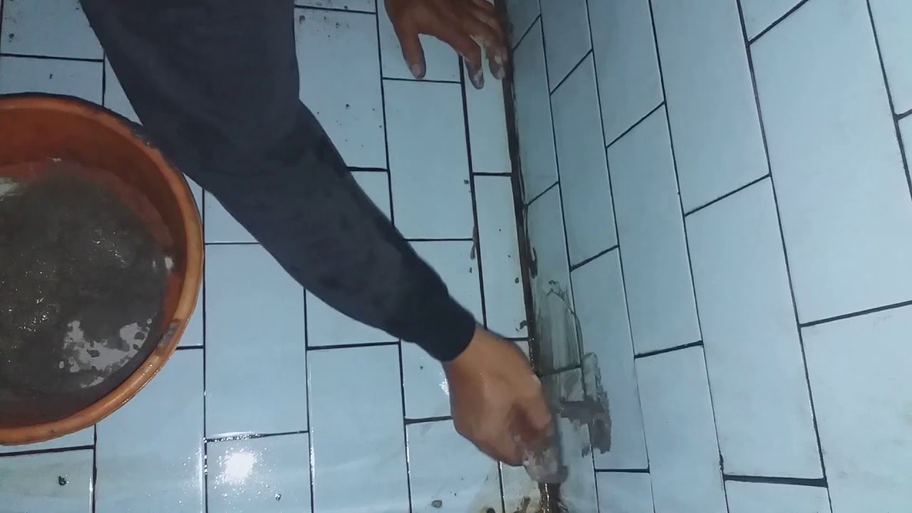 Cara Mudah dan Murah Menambal Bak Mandi Yang Bocor
